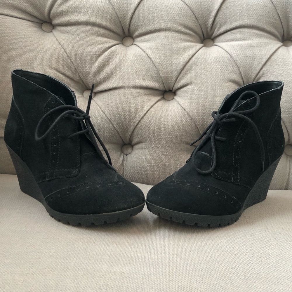 Mia Raphaella Black Wedge Bootie